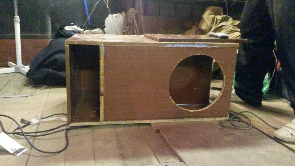 Саб в чв коробе — Iran Khodro Samand, 1,8 л, 2007 года | автозвук | DRIVE2