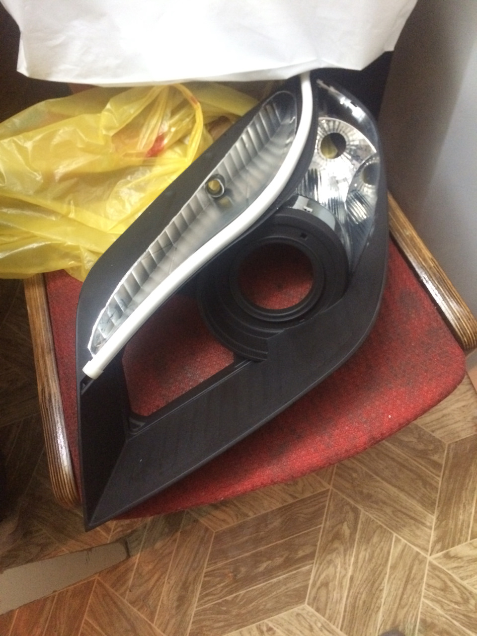 Установка ангельских глазок и новых поворотных огней) — Geely MK, 1,5 л ...