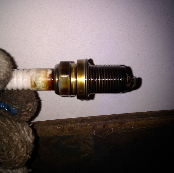 Свечи в масле — УАЗ Patriot, 2,7 л, 2014 года | поломка | DRIVE2