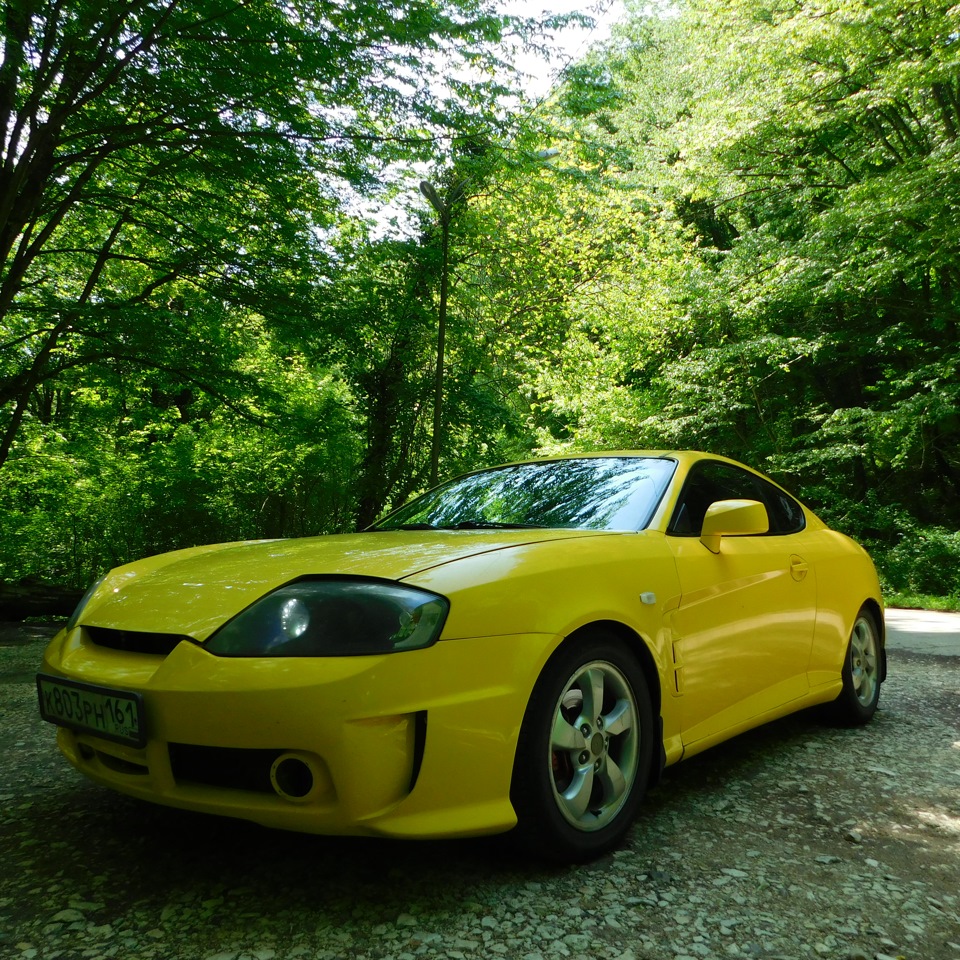 Спорткар Hyundai Tiburon