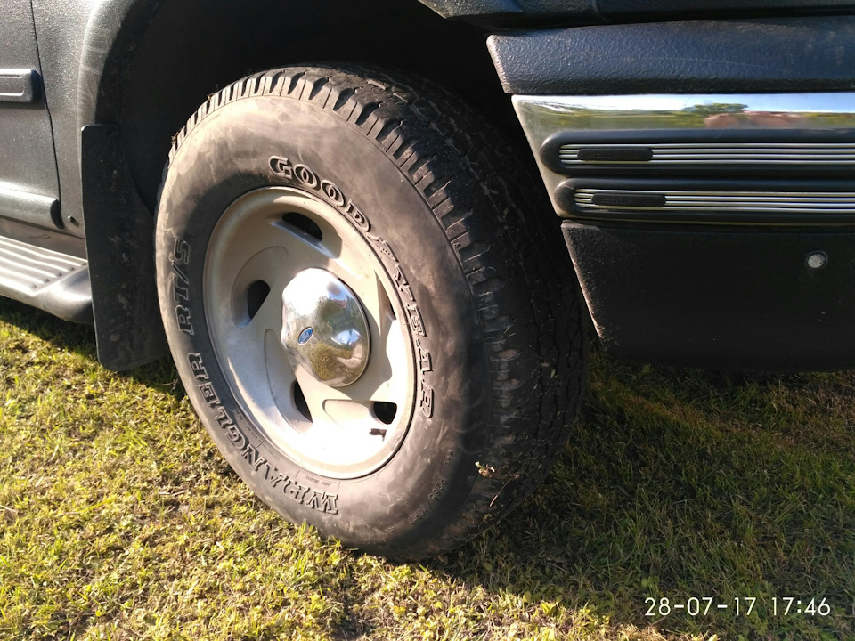 Ford expedition 1995. Ford expedition 1 на 35-х колесах. форд экспедишн 1997. Ford expedition 1998 lifted. Ford expedition 2005 lift.