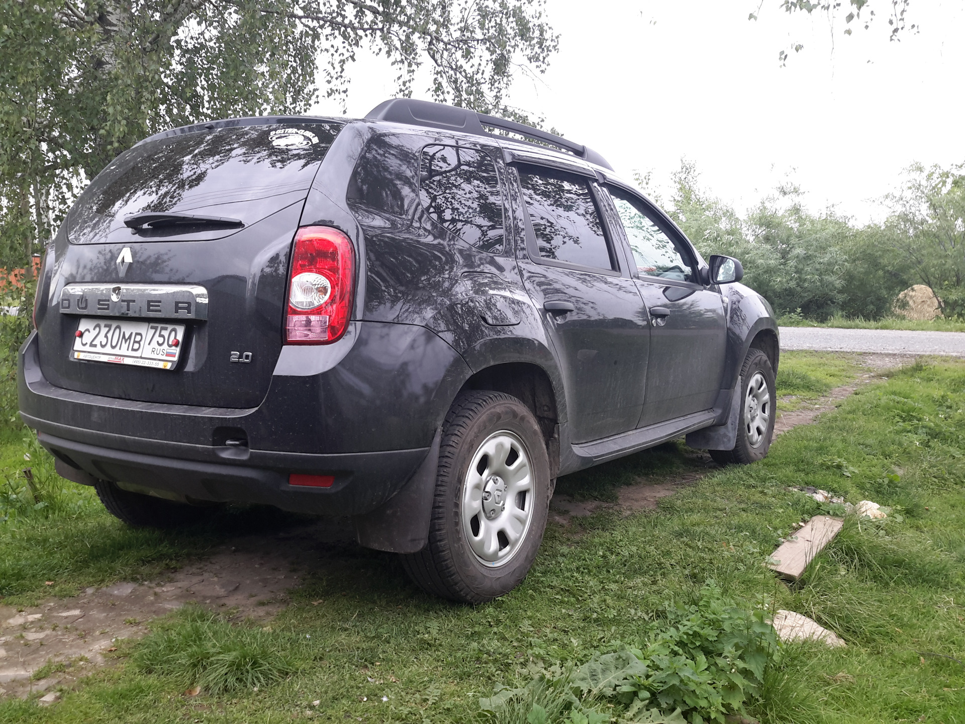 Передние и задние увеличенные брызговики Дастер Гард — Renault Duster ...