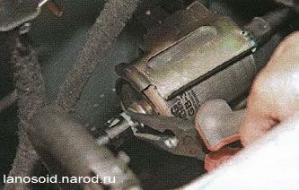 Как снять топливный фильтр ланос ТО-1 (своими руками) - ЗАЗ Chance, 1,5 л, 2011 года плановое ТО DRIVE2