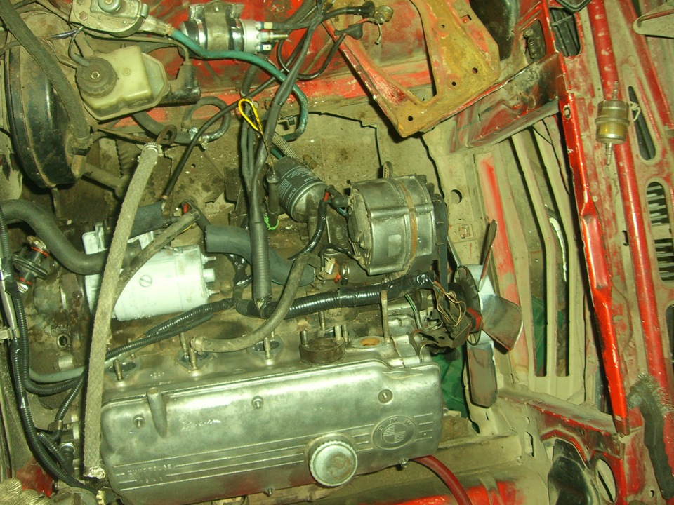 првоодка после — BMW 3 series (E21)