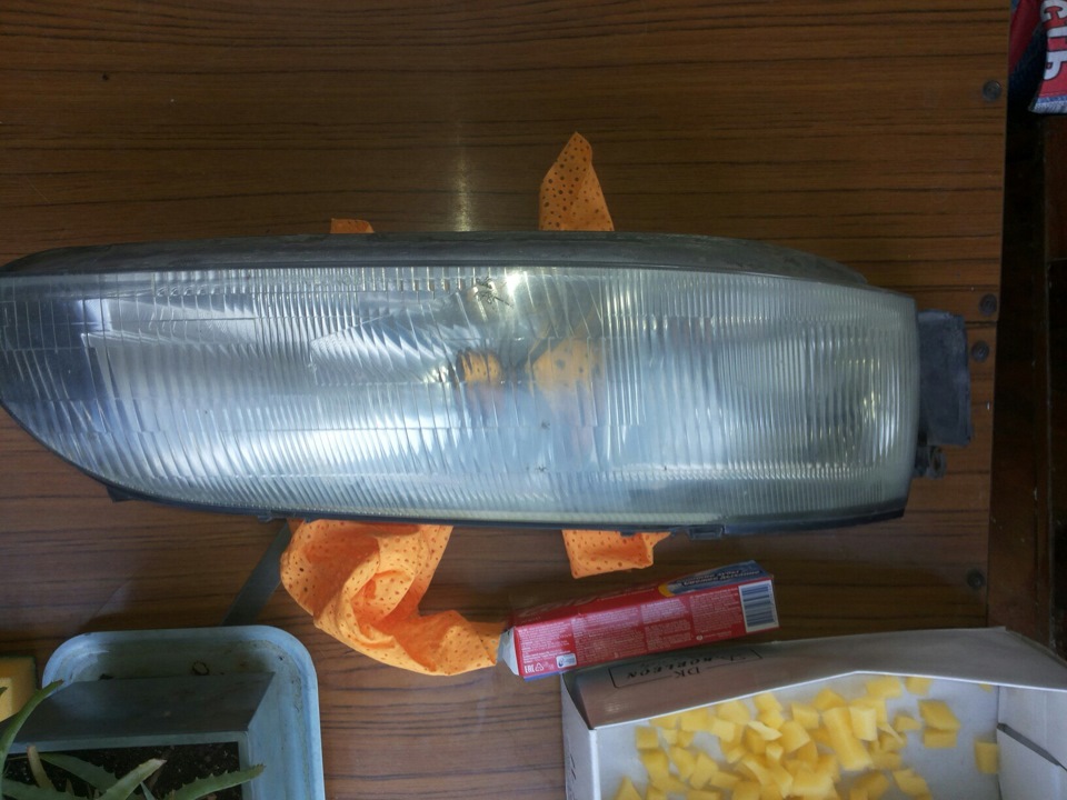 Чистим фары зубной пастой и промываем фери. — Toyota Mark II (90), 2,5 ...