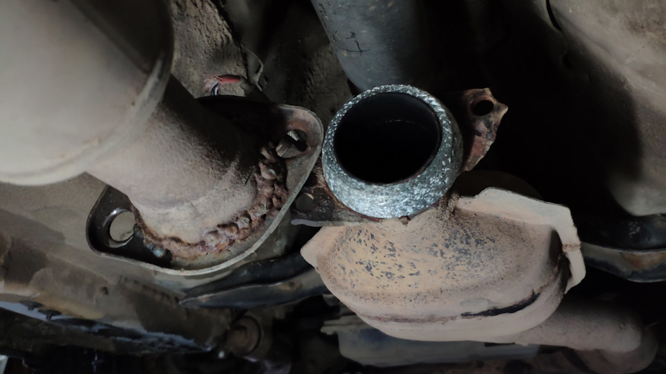 Старое рассыпалось — Subaru Forester (SF)