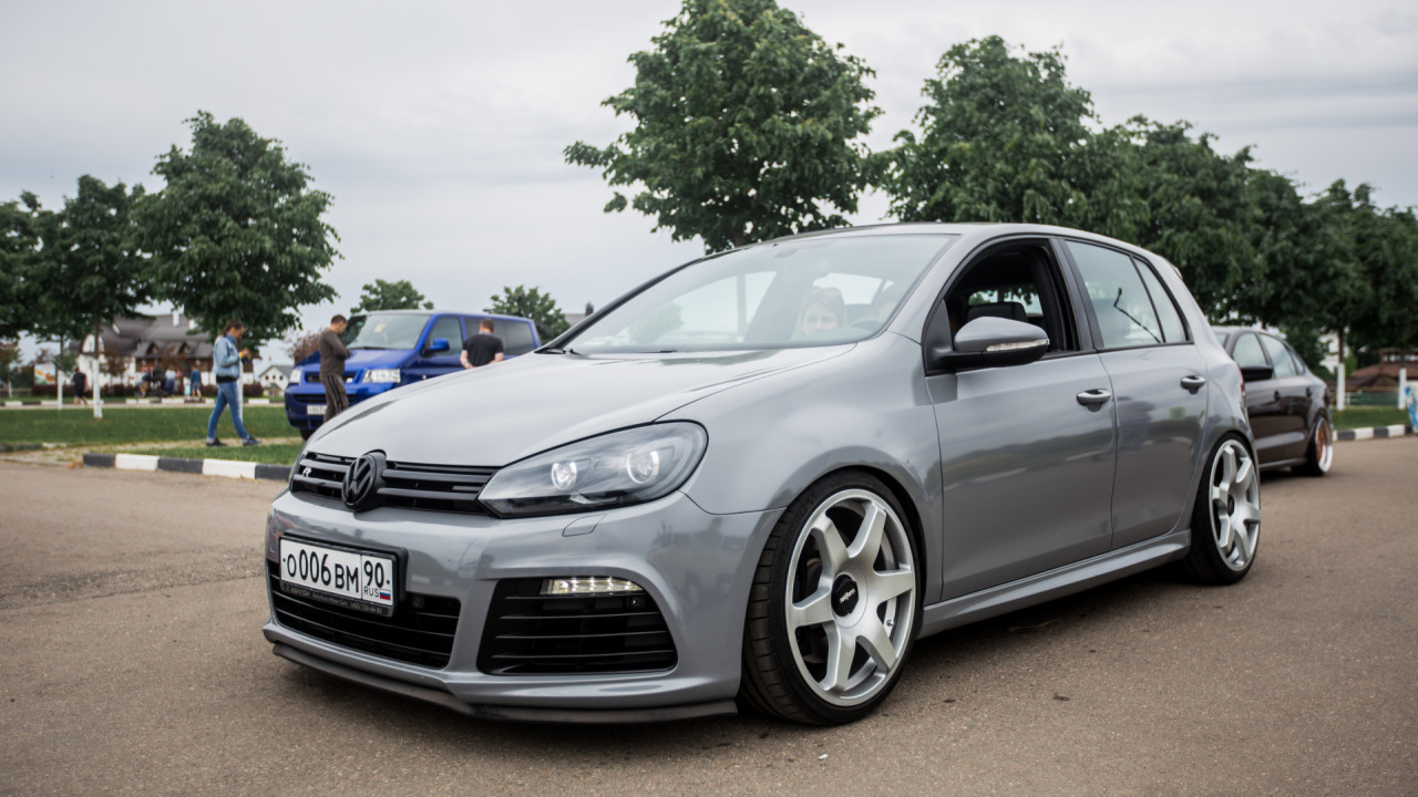 Volkswagen Golf 5 Nardo Grey