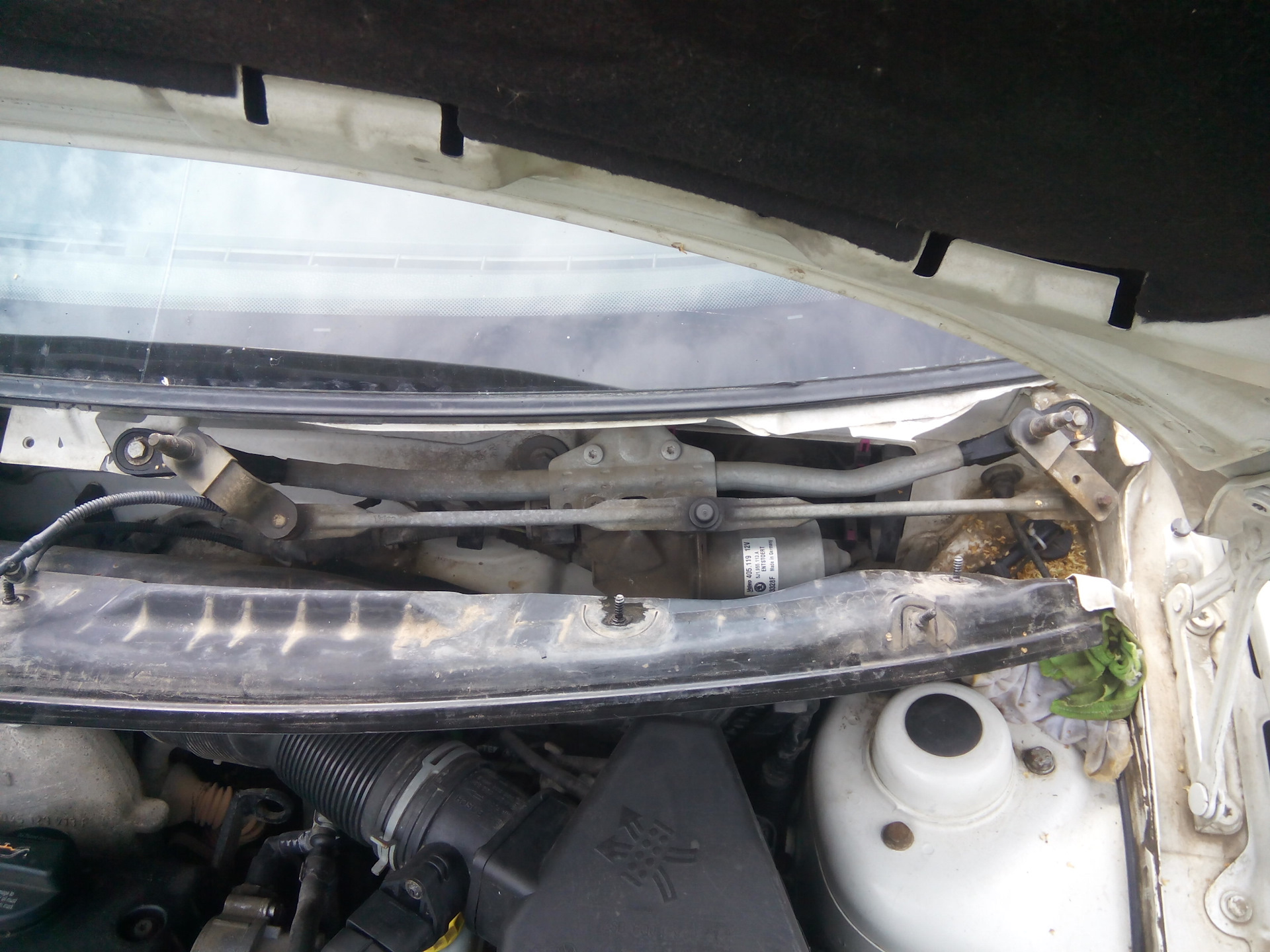 Резиновая заглушка на жабо - Honda Fit (1G), 1,5 л, 2001 года запчасти DRIVE2