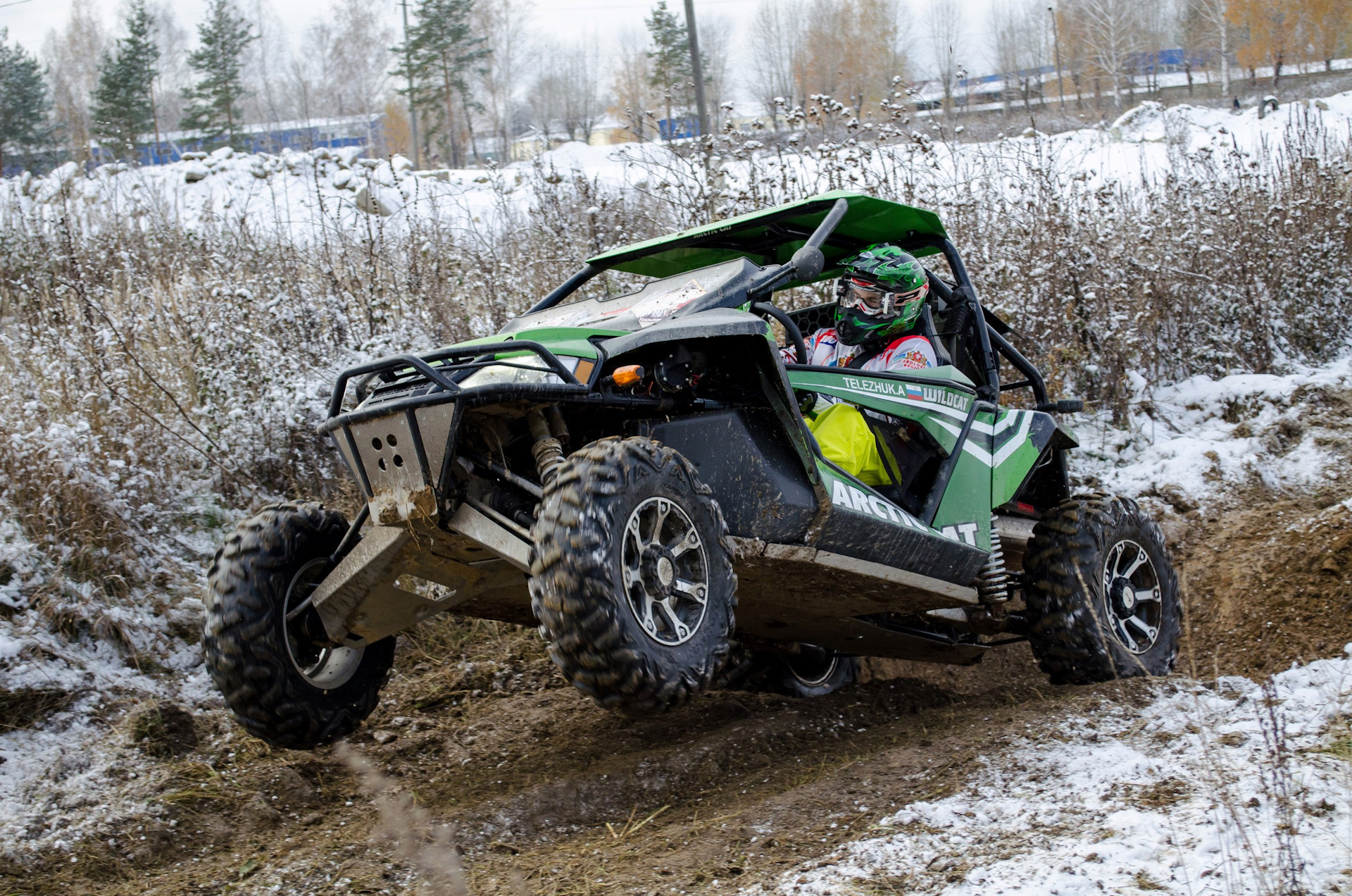 2016 arctic cat wildcat 1000 only one fan engages