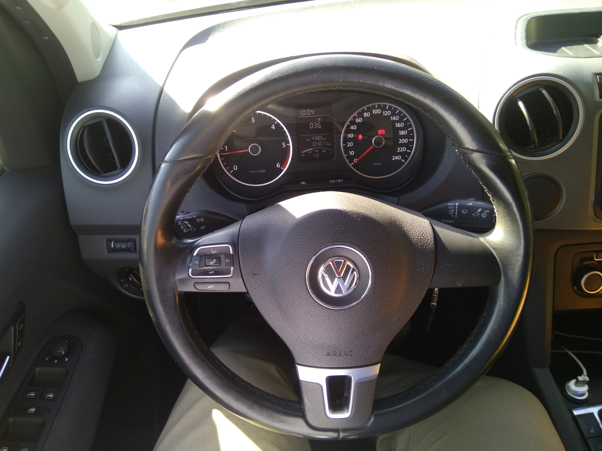 Как снять руль на фольксваген амарок Обновил подлокотник и руль - Volkswagen Amarok, 2 л, 2013 года другое DRIVE2