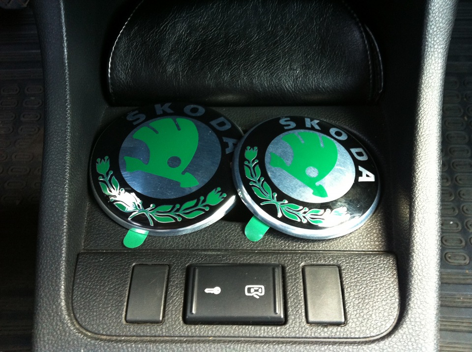 срезать эмблему skoda леской срезать эмблему skoda леской