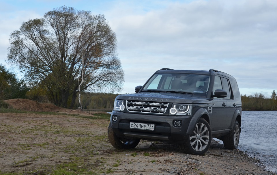 Ленд ровер дискавери отзывы владельцев. Ленд Ровер Дискавери 4+. Land Rover Discovery 2015. Discovery 4 2015. Land Rover Discovery 4 2016.