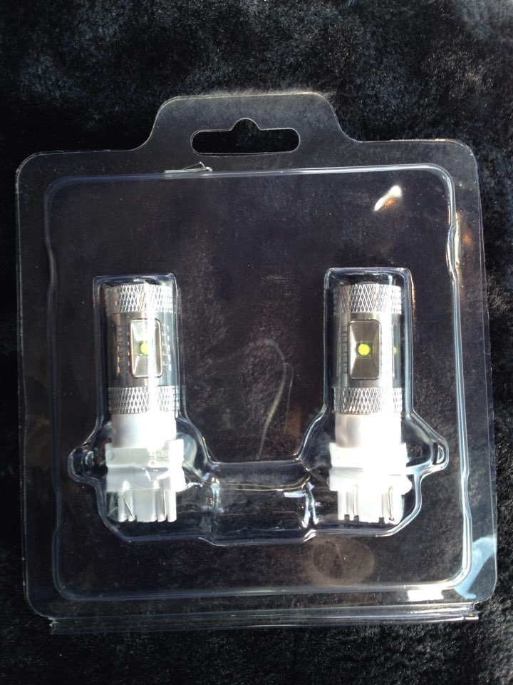 лампа ксенон гранд чероки wk2. лампа поворота jeep grand cherokee wk2. лампочки ближнего света джип гранд чероки wj 2. лампа ближнего света jeep grand cherokee wk2. цоколь лампы габарита и стоп сигнала jeep grand cherokee wk2.