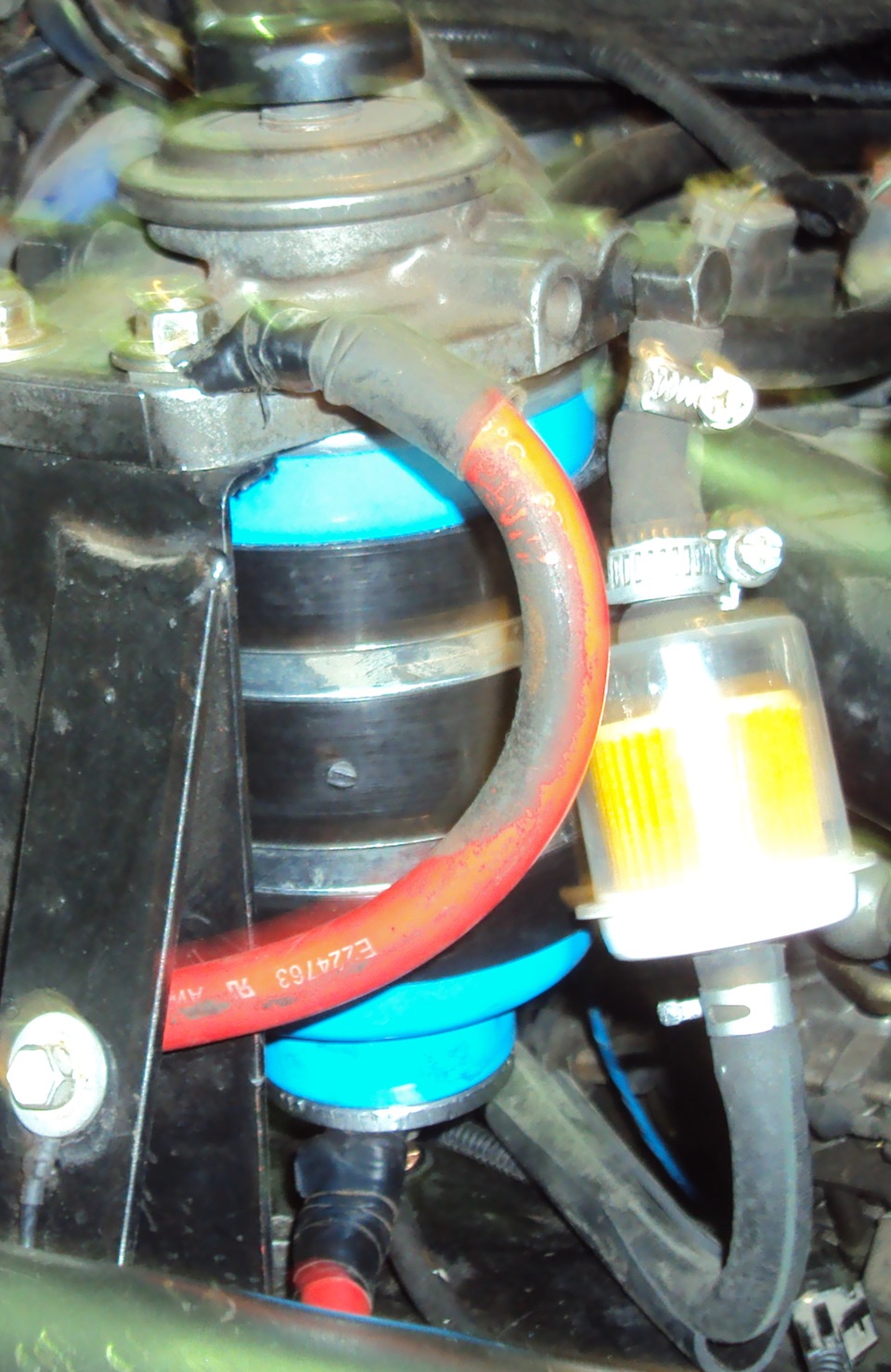 Подогреватель топливного фильтра дизельного двигателя на 12 вольт. Штатный подогреватель топливного фильтра на прадо 90. Корпус топливного фильтра паджеро спорт 3. Топливный фильтр с подогревом для дизеля 12в тойота. Подогрев топливного фильтра ленд ровер дефендер.