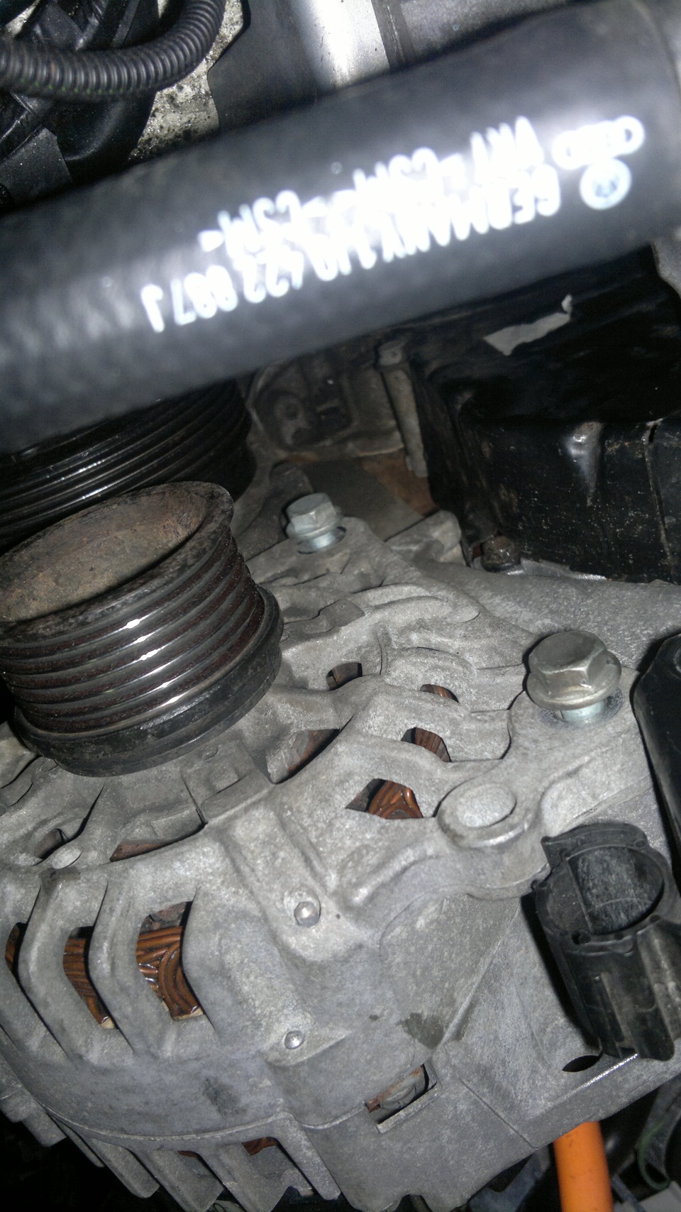 замена вспомогательного ремня и ТО генератора — Volkswagen Golf Mk4, 2 ...