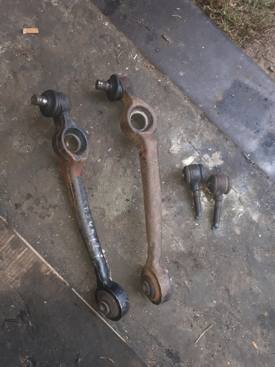 Рычаги подвески, развальные тяги — Audi A6 (C4), 2,5 л, 1996 года ...