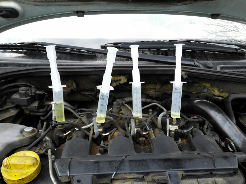 Проверка форсунок на слив в обратку. — Renault Laguna II, 2,2 л, 2003 ...
