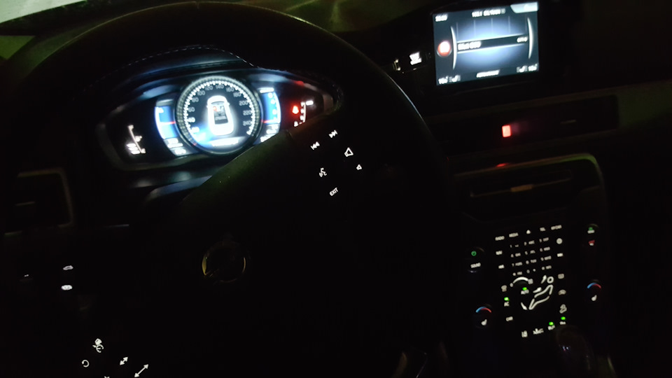 Фото в бортжурнале Volvo S80 (2G)