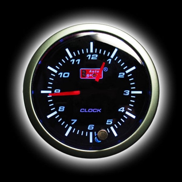 часы на торпедо автомобиля. часы volvo w100m. часы автомобильные внутрисалонные. часы в авто. 60 часов на машине.