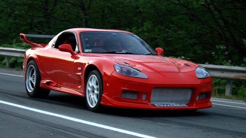 Mazda RX 7 FD красная