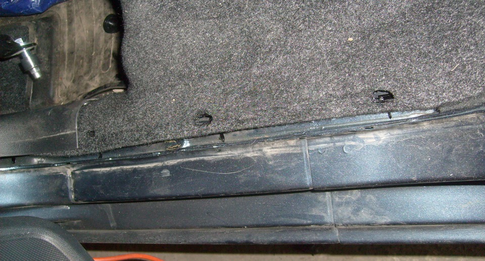 19. Свет в багажнике и свет на двери — Lada Гранта, 1,6 л, 2014 года ...