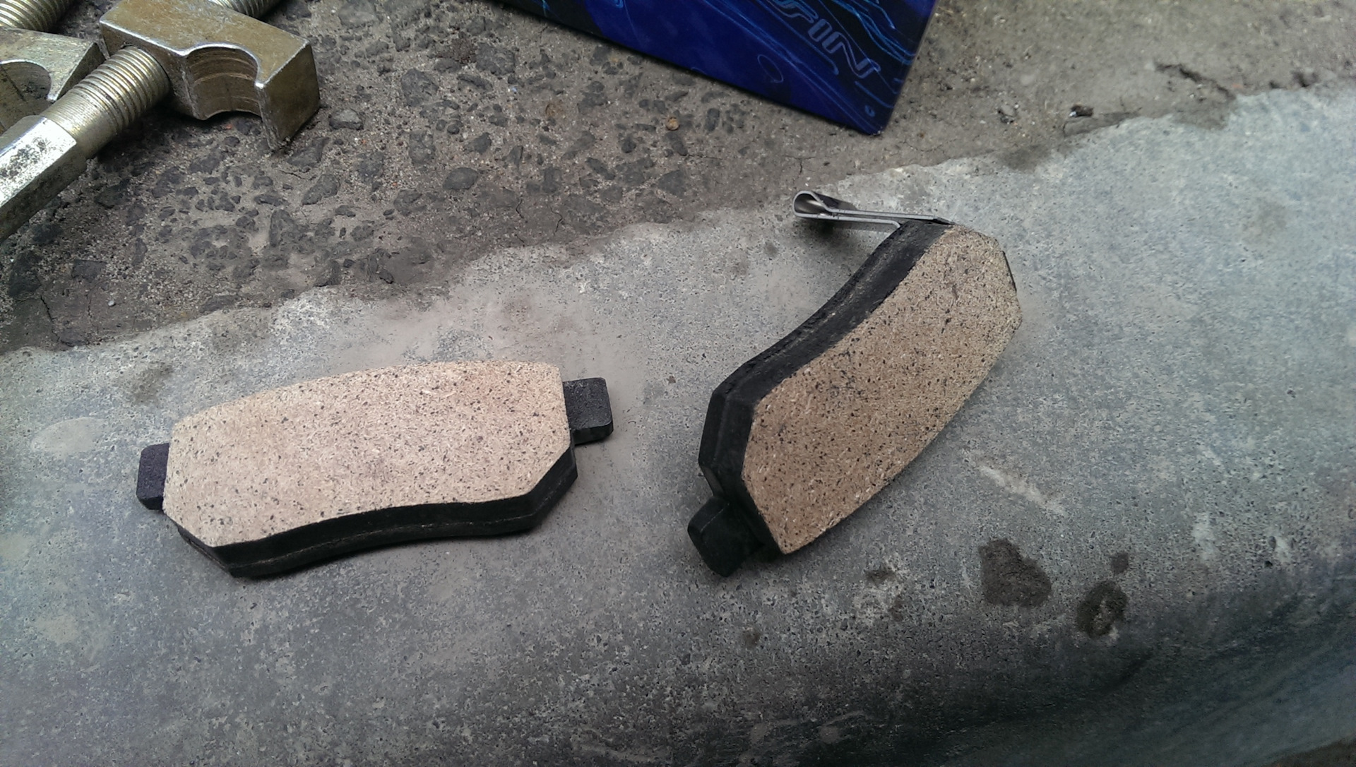 Замена колодок на NISSIN — Honda Jazz (1G), 1,4 л, 2007 года | своими ...