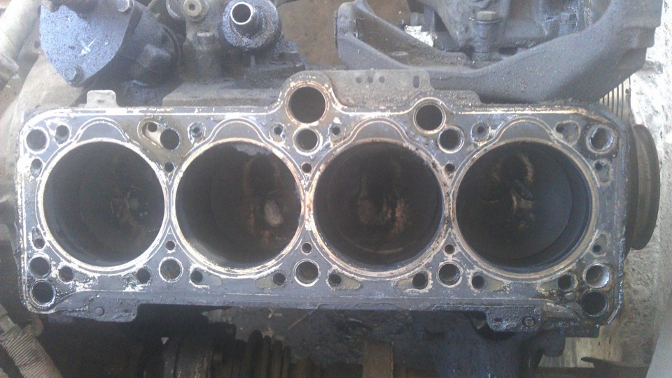 Расточка двигателя Фольксваген 1.6 avu. Капитальный ремонт двигателя Volkswagen cpy025415. Ремонт двигателя к9к. Пассат б3 блок цилиндров двигателя покраска синего цвета.