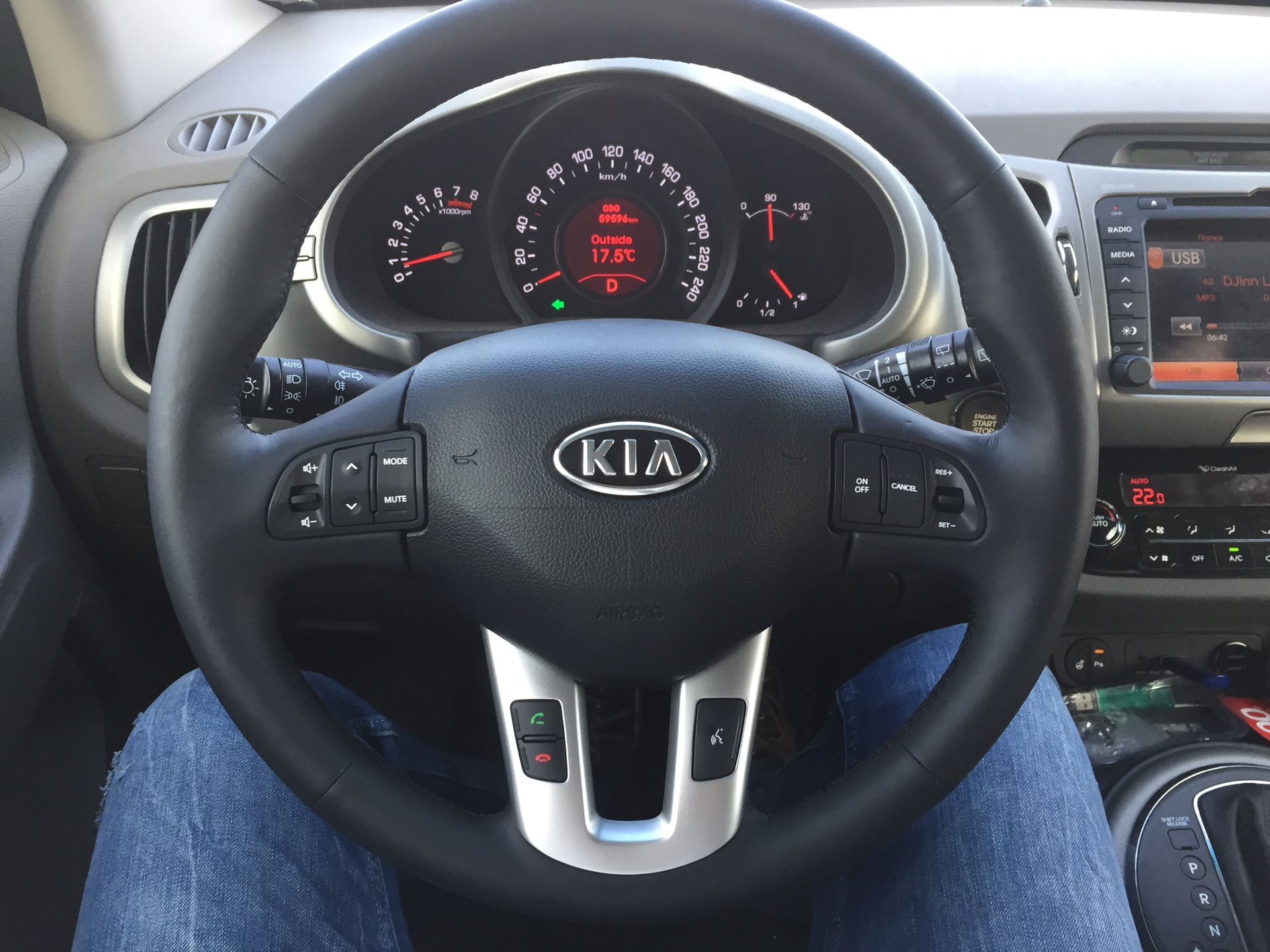 Kia Sportage 2012 руль