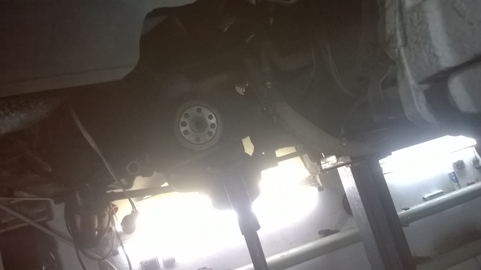 Сказ о том как потек сальник первичного вала((( — Lada 21099, 1,5 л ...