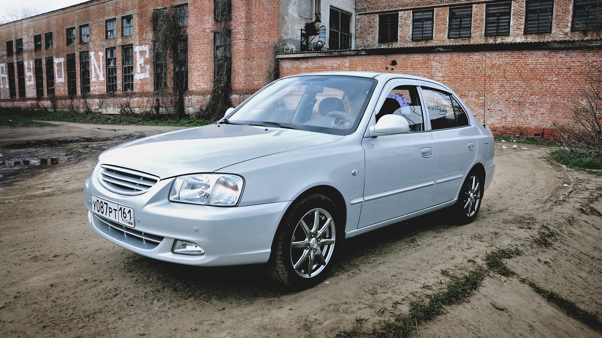 Hyundai Accent (2G) 1.5 бензиновый 2010 | Azov SPL Team на DRIVE2