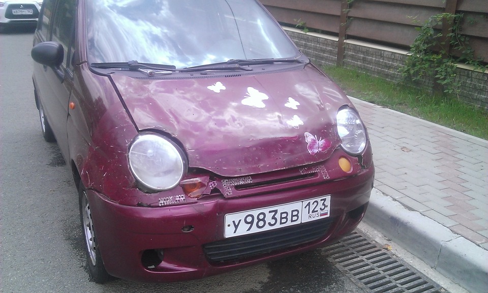 Fırtınadayım matiz. Daewoo Matiz раздолбанная. Дэу Матиз 2005 ржавая. Матиз 2077. Красный Дэу Матиз номер* 482** 33.