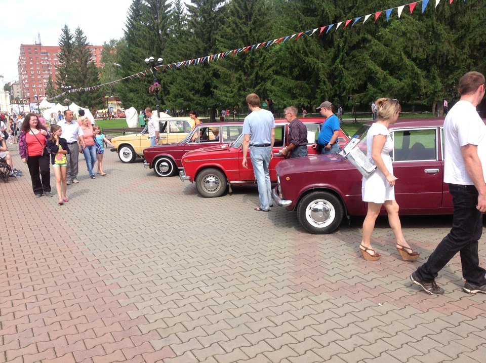 "День города" или "Ретро-Фест" — Lada 2103, 1,5 л, 1974 года | встреча ...
