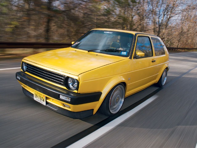 Volkswagen Golf 3 Р¶РµР»С‚С‹Р№