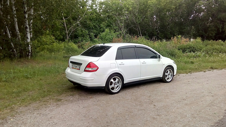 Nissan tiida пружины с занижением