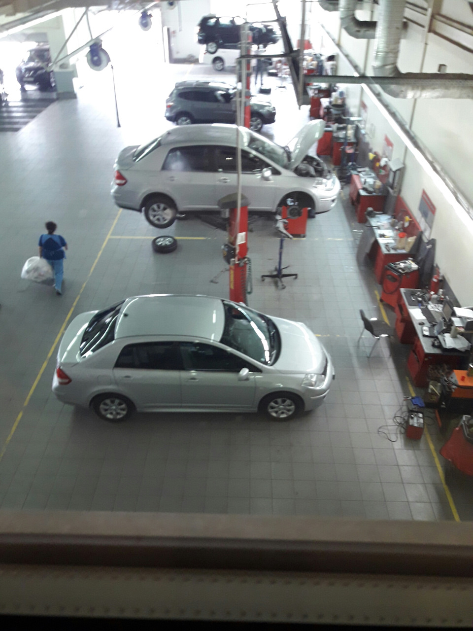 Замена пиропатрона! — Nissan Tiida (1G), 1,6 л, 2013 года | визит на ...