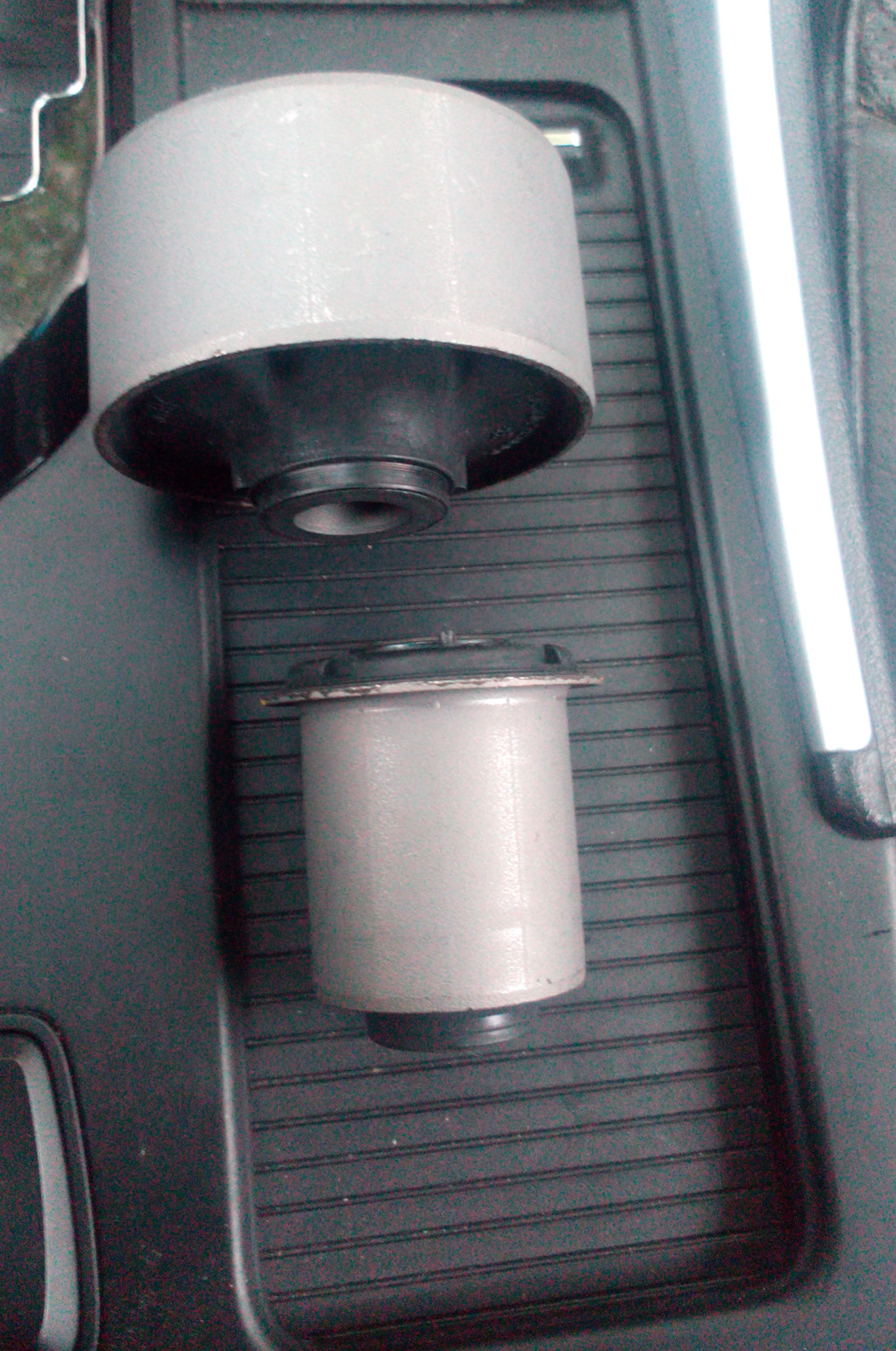 Замена сайлентблоков переднего рычага и передний стойки стабилизатора ...