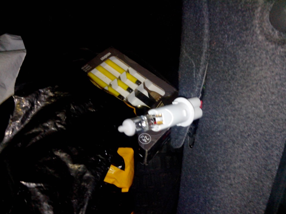 Установка галогенок в подсветку заднего хода — Hyundai Solaris, 1,6 л ...