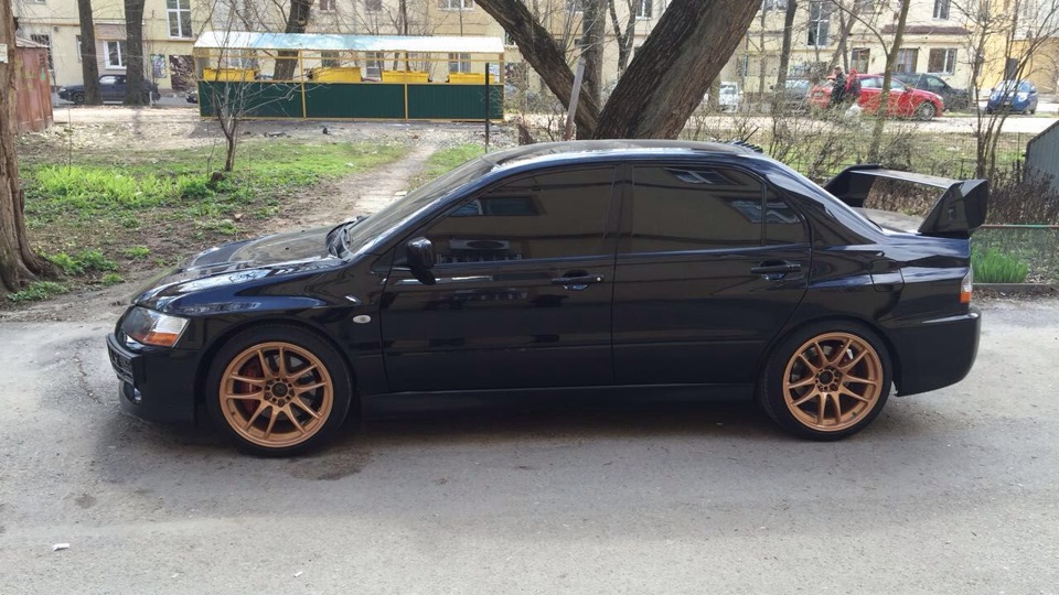 Mitsubishi Lancer Evolution 2 0 турбо