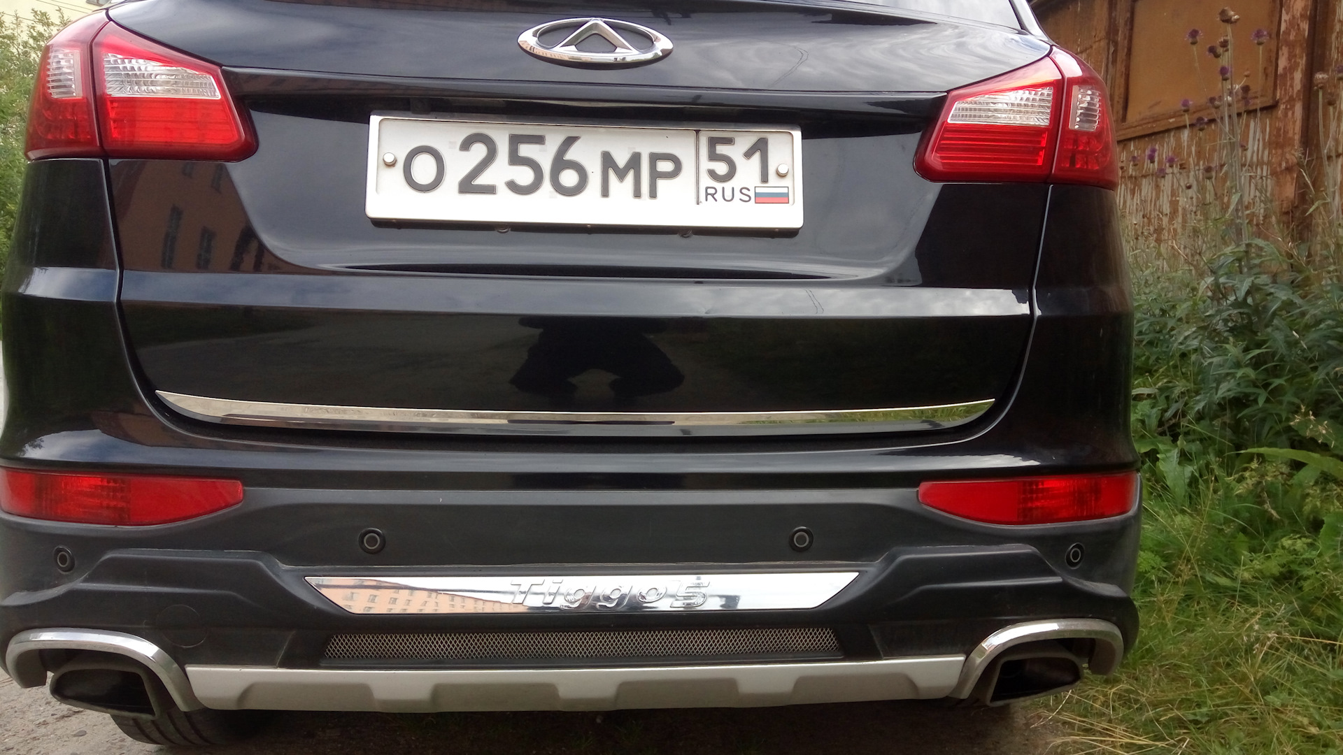 Накладка на крышку багажника — Chery Tiggo 5, 2 л, 2014 года | тюнинг ...