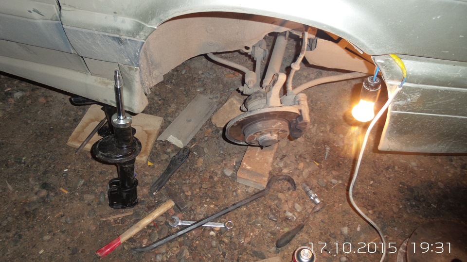 Замена передней стойки, сайлентблоков, серьги и резинок стабилизатора ...