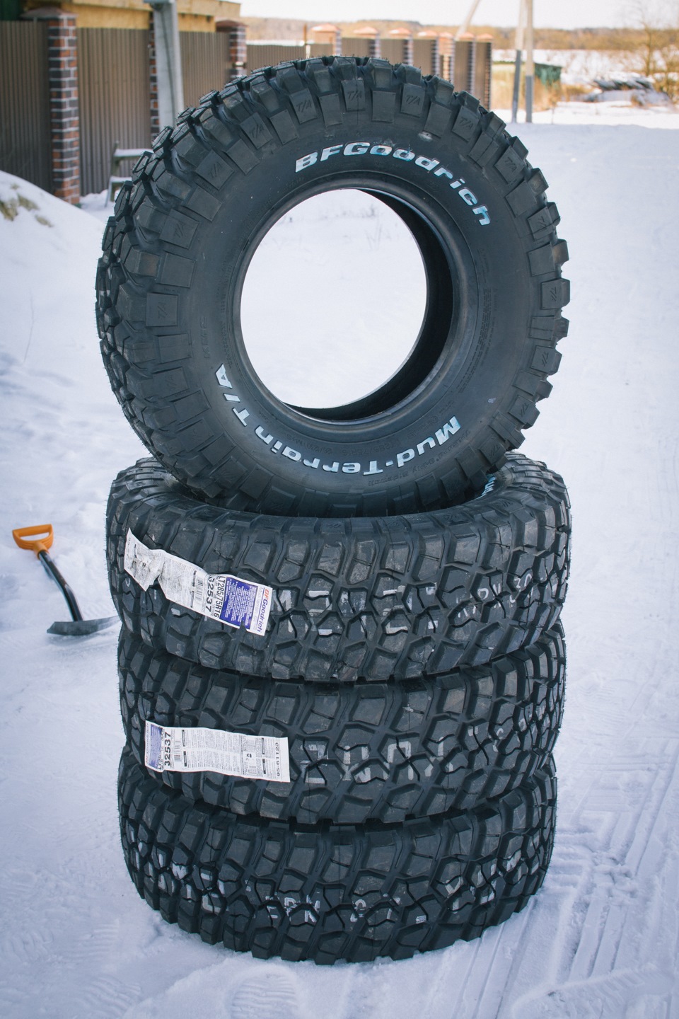 Шины 285 75 купить. Goodrich 285/75 r16. Резина китайская 285.75.16. 33 Колеса BFGOODRICH Mud Terrain. Land Cruiser 285 75 r16.