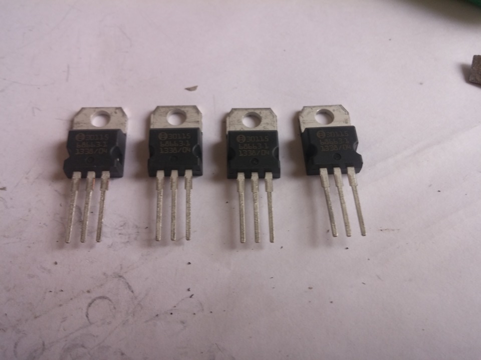 Сгорел коммутатор — Audi A4 (B5), 1,8 л, 2000 года | электроника | DRIVE2