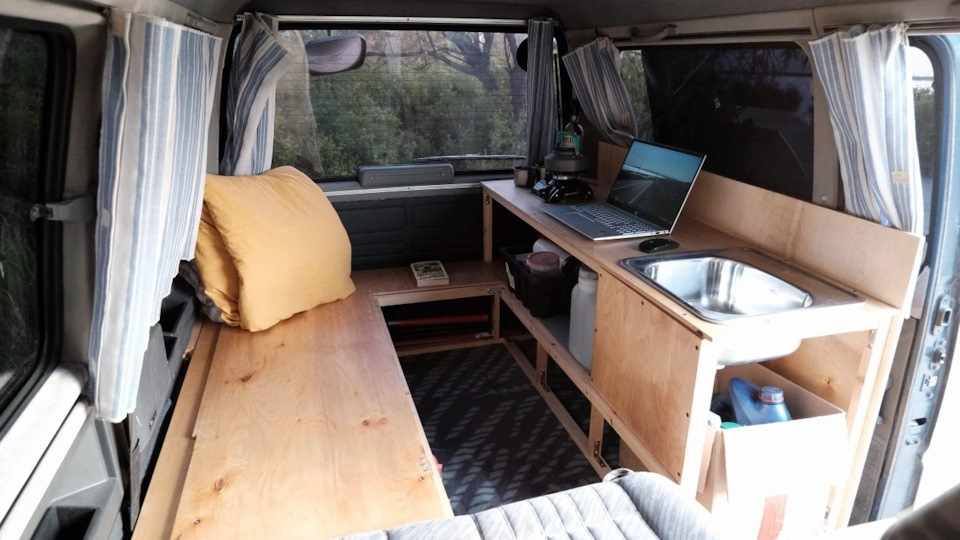 Жилой модуль в делику — Mitsubishi Delica (P35W), 2,7 л, 1993 года ...