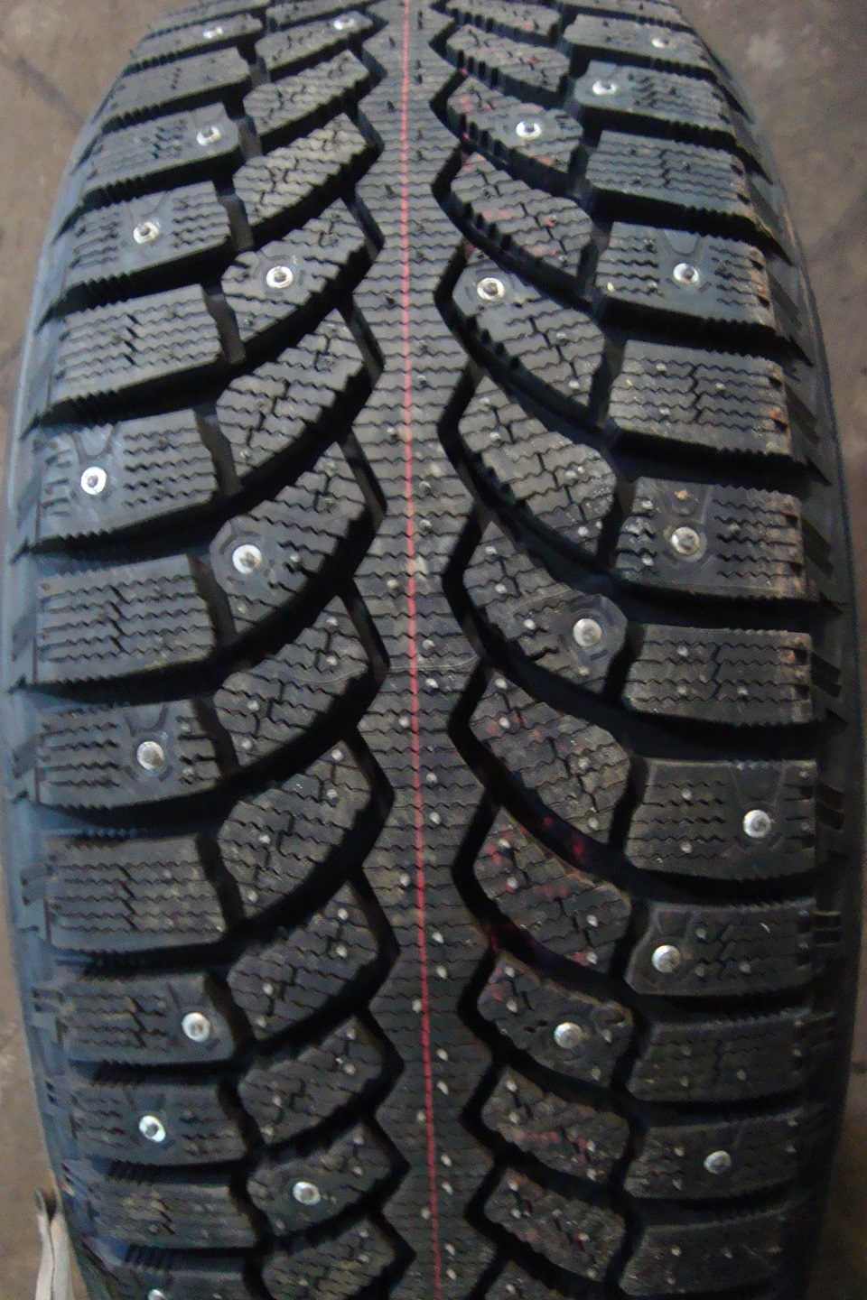 Шина bridgestone blizzak spike. Bridgestone Blizzak Spike-01. Bridgestone Blizzak Spike 3. Bridgestone Blizzak Spike-01 215/65 r16. Blizzak Spike-03.