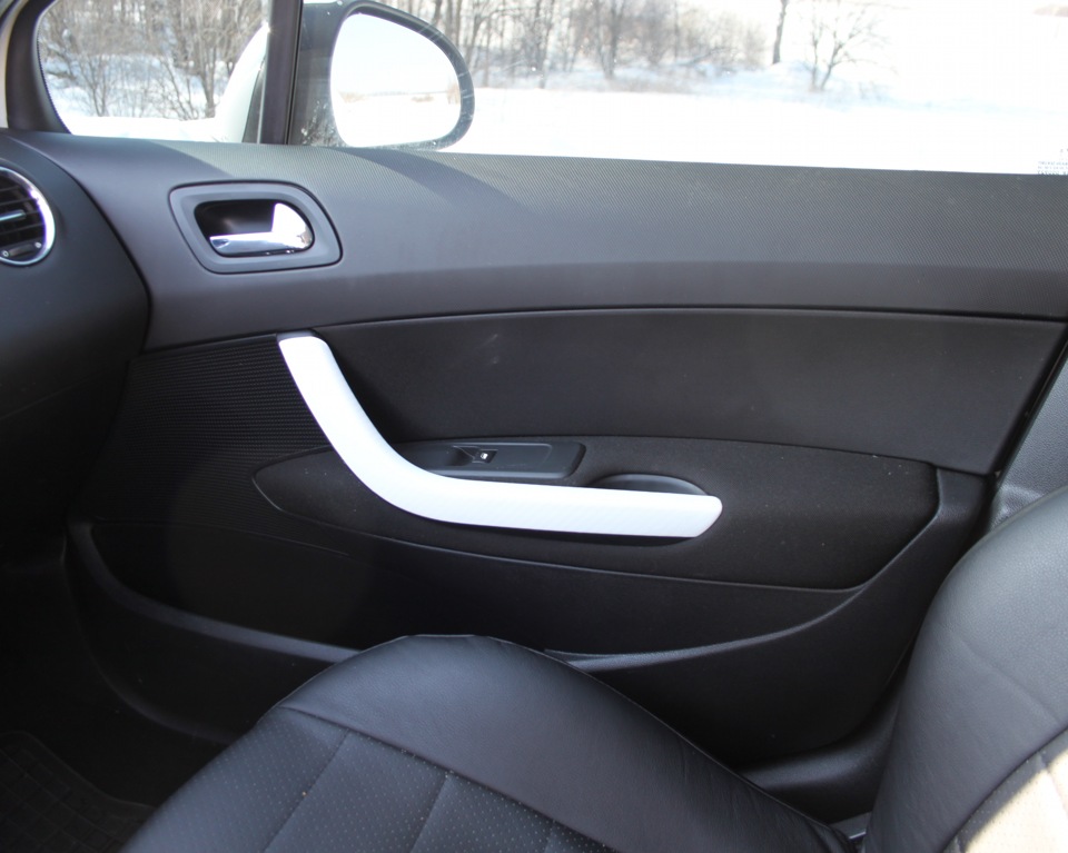 Затянул детали салона — Peugeot 308 (1G), 1,6 л, 2010 года | тюнинг ...