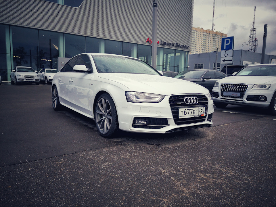 Фото в бортжурнале Audi A4 (B8)