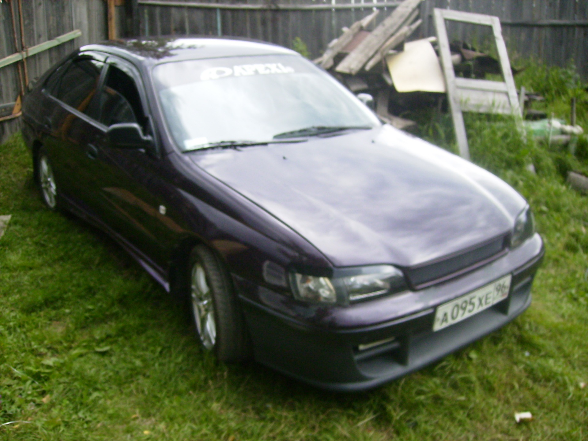 bumper and eyelashes - Toyota Carina E 16 L 1993