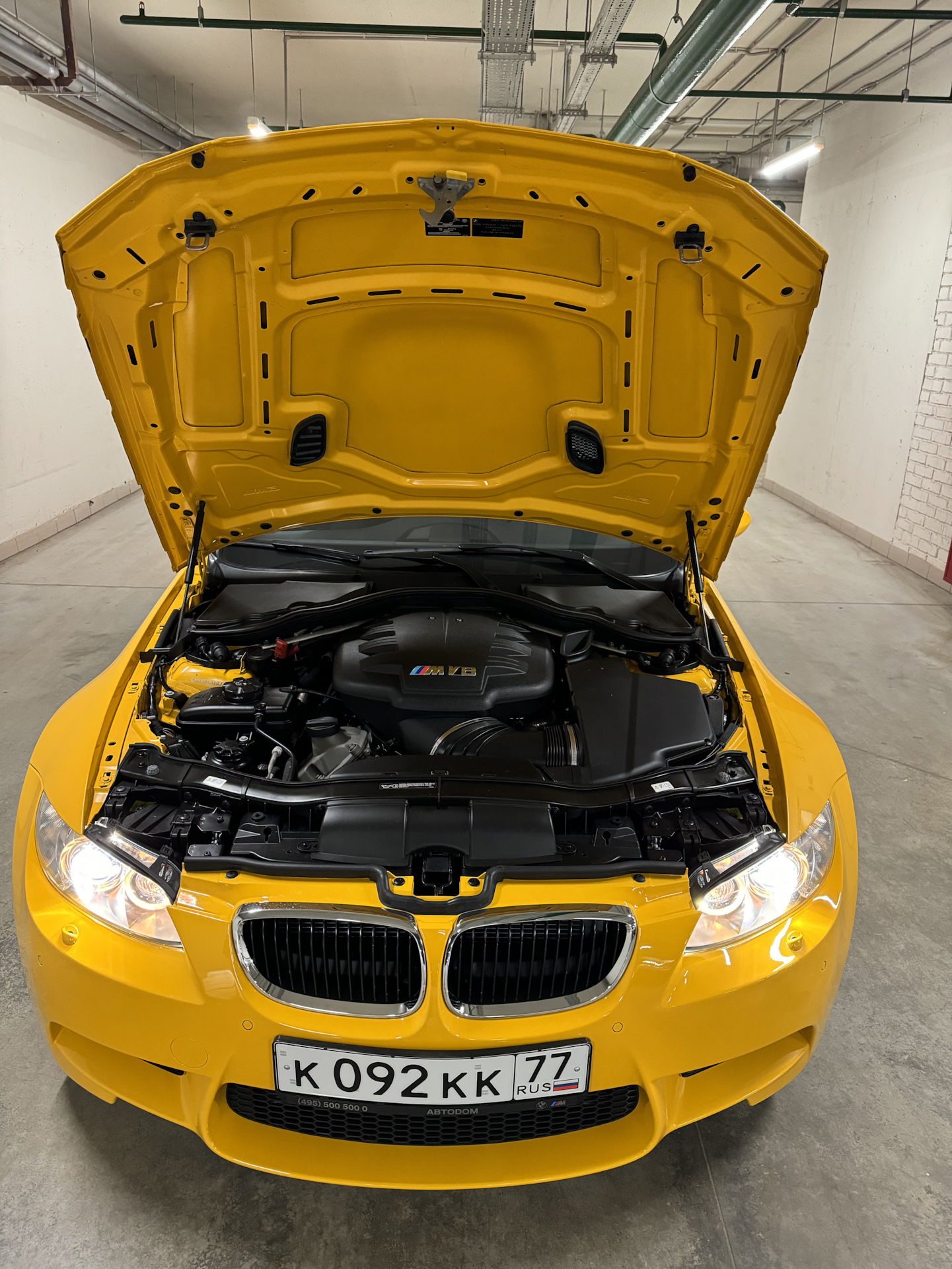 Пару фотографий М3 Е92 — BMW M3 (E90), 4 л, 2011 года | просто так | DRIVE2