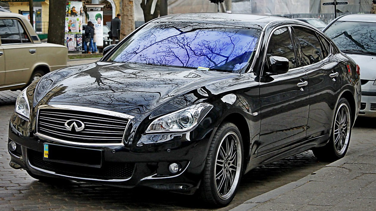 Машина без гос номера штраф. Infiniti m3. Машина без номеров. Инфинити без номеров. Номера для машин Infiniti.