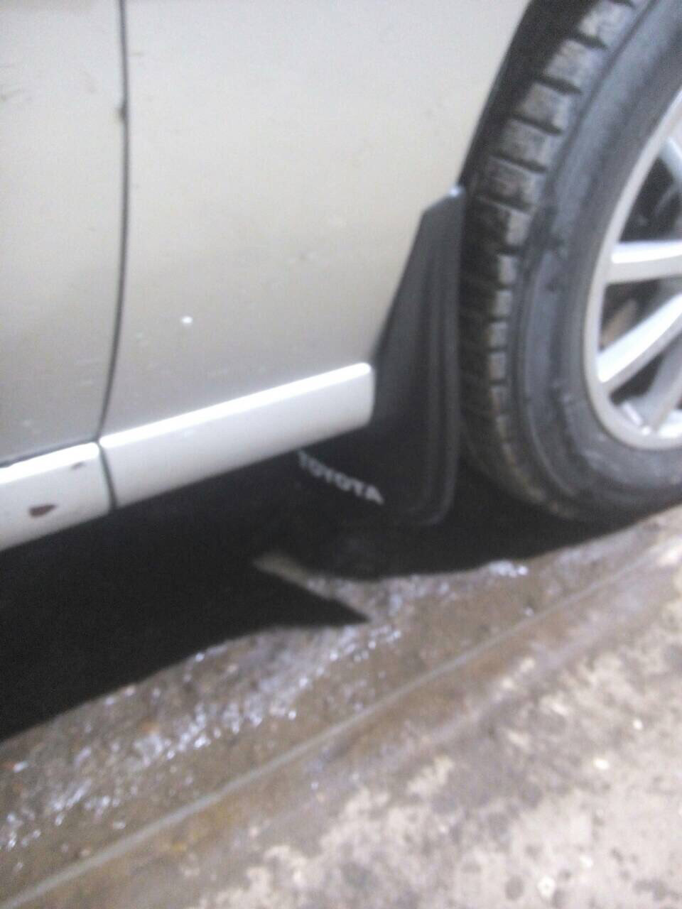 Универсальные брызговики — Toyota Mark II (110), 2 л, 2001 года ...